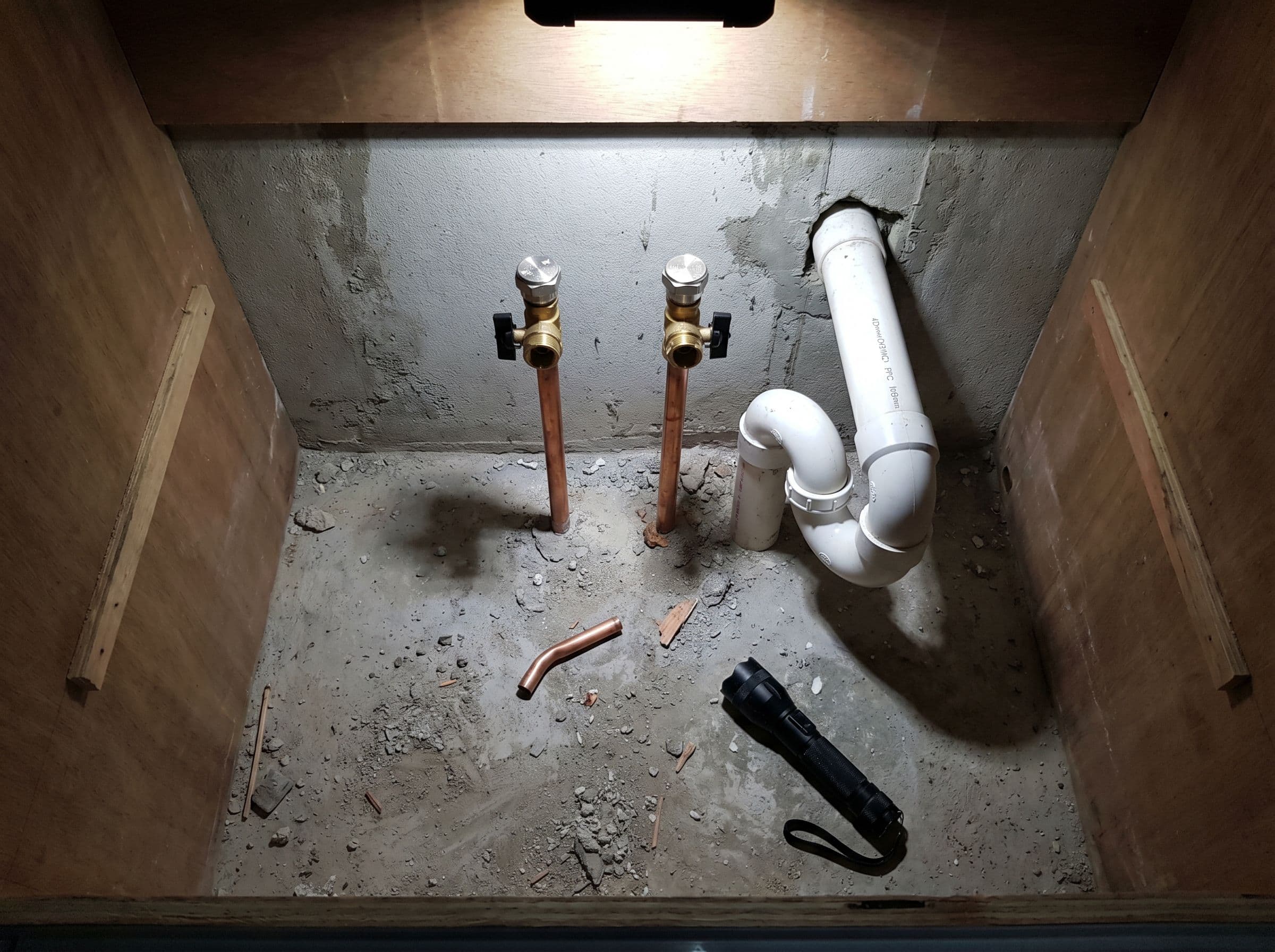 Under-sink connection